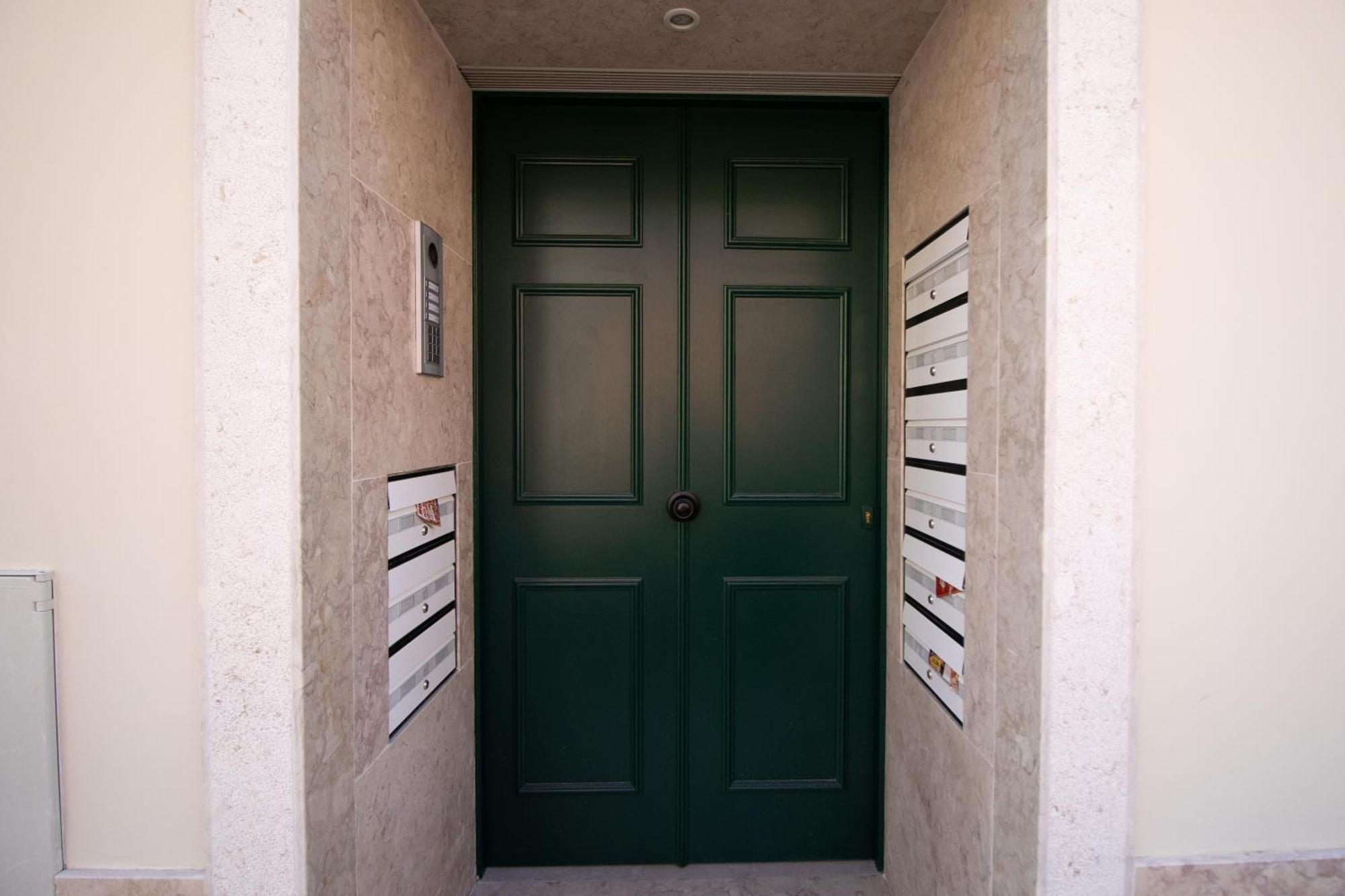 Apartment Reference T0 *